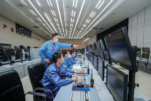 新華全媒+ | 智能巡檢、智慧施工、智控工廠——記者實地探訪5G+工業互聯網應用成效